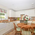 Applegarth *